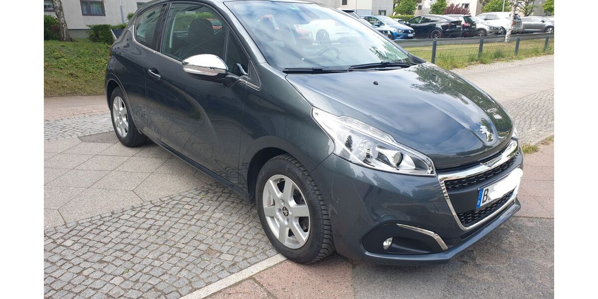 Peugeot 208 31.095 km 8.600 &euro; Berlin 13407