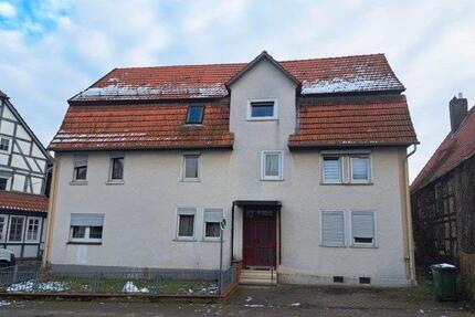 Haus Hofgeismar - 12 Zimmer, 324 m&sup2;, 180.000&euro; | Angebot:26926536