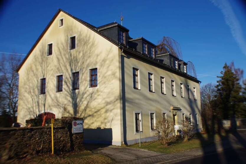 Wohnung zum Mieten in Halsbrücke OT Tuttendorf 198 € 37.19 m²
