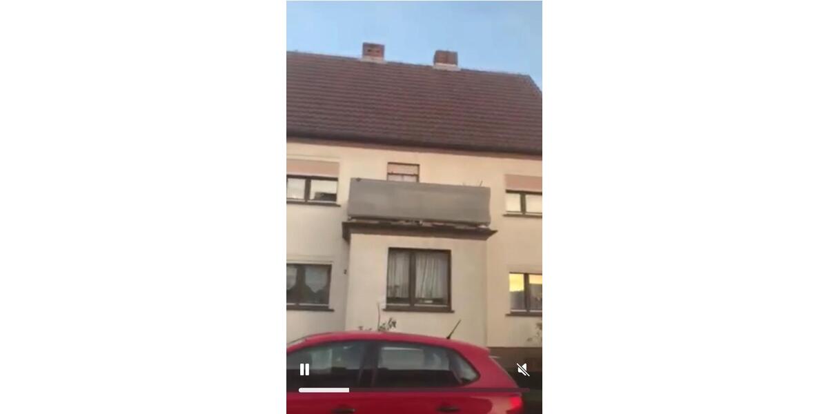 Doppelhaushälfte Borken (Hessen) - 10 Zimmer, 230 m&sup2;, 210.000&euro; | Angebot:26146322