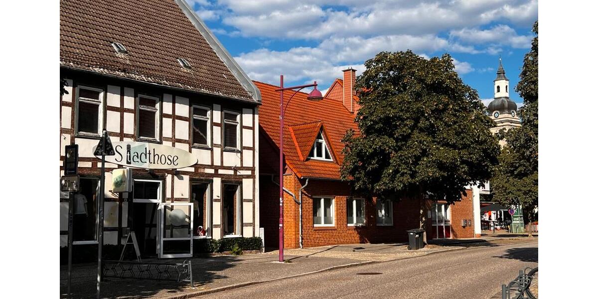 Mehrfamilienhaus, Wohnhaus Genthin - 85.000&euro; | Angebot:26886543