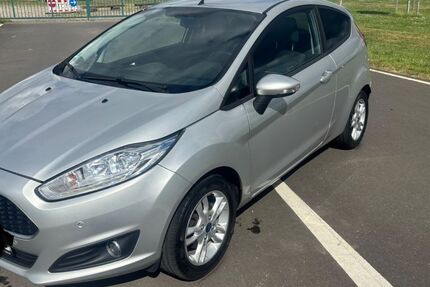 Ford Fiesta 127.500 km 6.800 &euro; Vettweiß 53391
