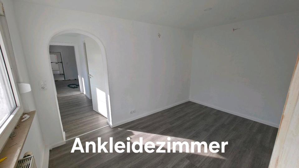 Einfamilienhaus Weisenheim am Sand - 6 Zimmer, 140 m&sup2;, 1.650&euro; | Angebot:25323764