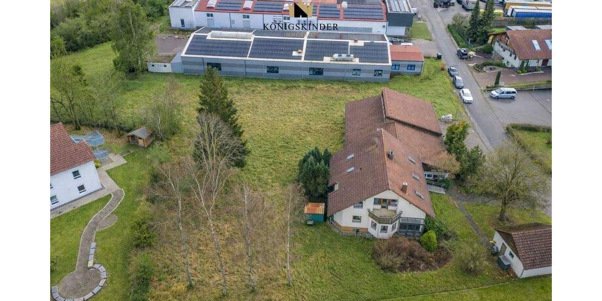 Einfamilienhaus Schramberg Waldmössingen - 7 Zimmer, 196 m&sup2;, 780.000&euro; | Angebot:25772272