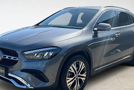 Mercedes-Benz GLA 180 11.300 km 38.980 &euro; Niebüll 25899