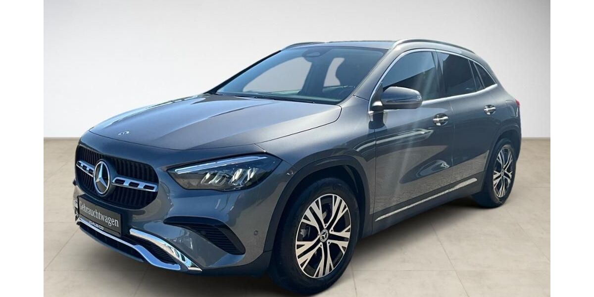 Mercedes-Benz GLA 180 11.300 km 38.980 &euro; Niebüll 25899