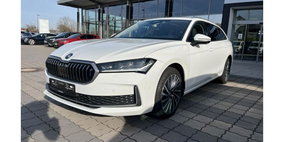 Skoda Superb 2.650 km 39.270 &euro; Hennigsdorf 16761