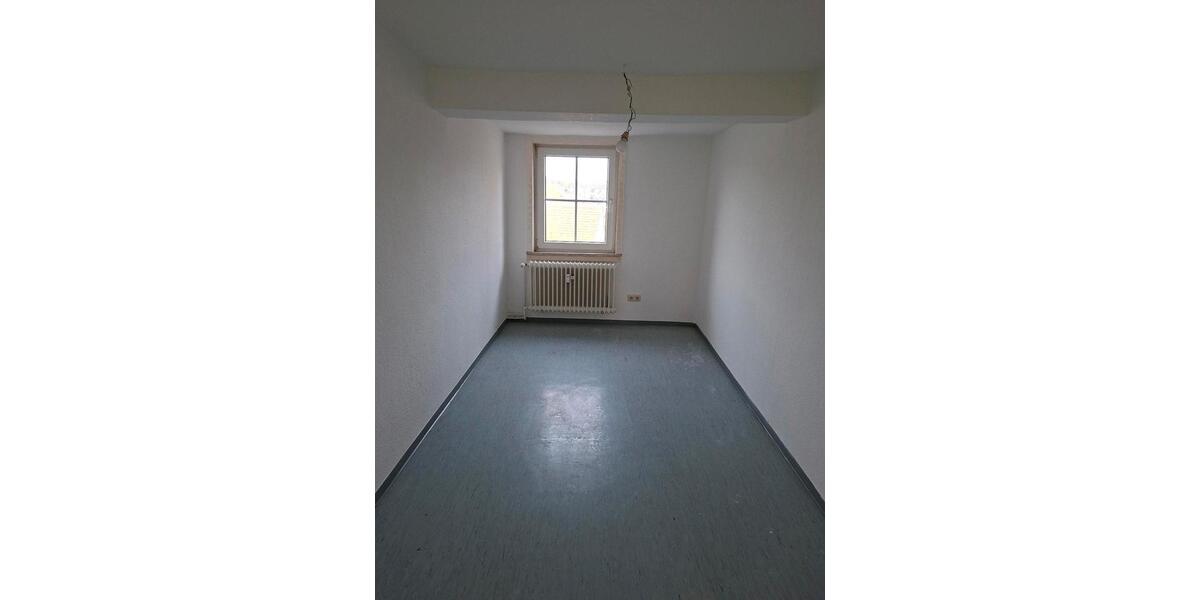 Etagenwohnung Alsfeld - 2 Zimmer, 78 m&sup2;, 700&euro; | Angebot:26500007