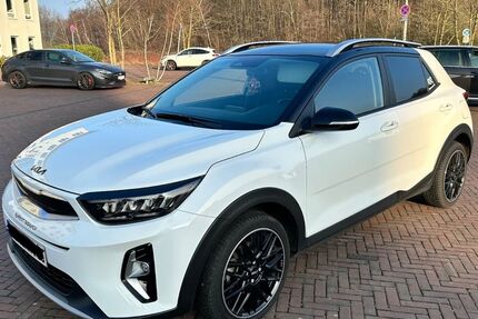 Kia Stonic 50.400 km 14.300 &euro; Herne 44627