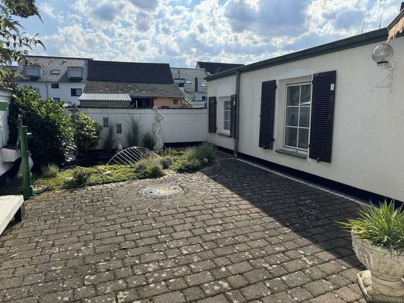 Haus zum Kaufen in Troisdorf-Bergheim 429.000 € 151 m²