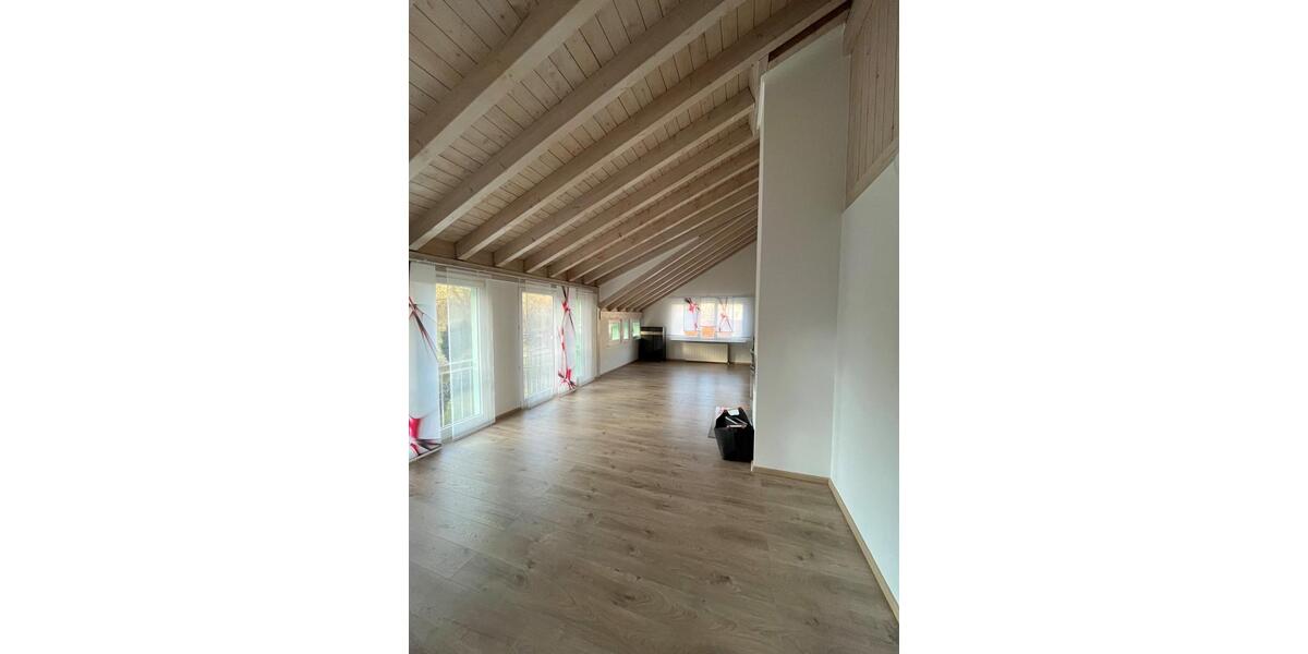 Dachgeschoßwohnung Balingen - 2 Zimmer, 80 m&sup2;, 850&euro; | Angebot:24835333