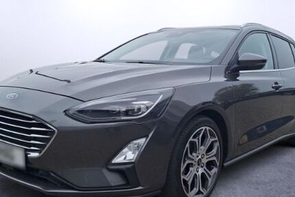 Ford Focus 65.000 km 16.490 € Essen 45141