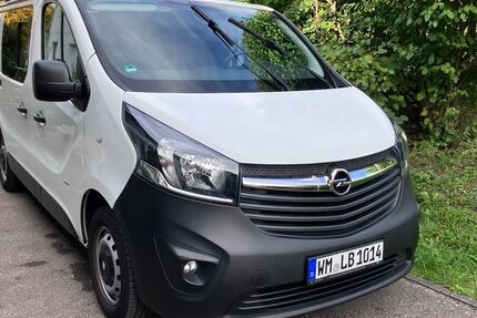 Opel Vivaro 53.000 km 21.999 € Penzberg 82377