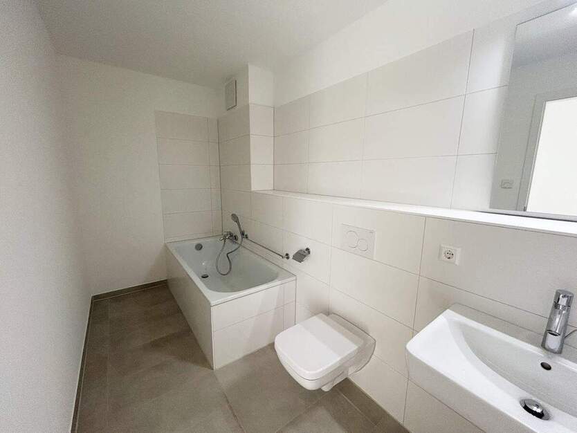 **Familien Willkommen** 4 Zimmer im NEUBAU mit Balkon, 2 Bäder und Einbauküche, Parkett, Aufzug 4 zimmer