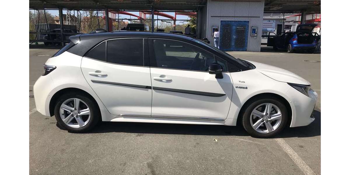 Toyota Corolla 16.000 km 21.500 &euro; nürnberg 90480