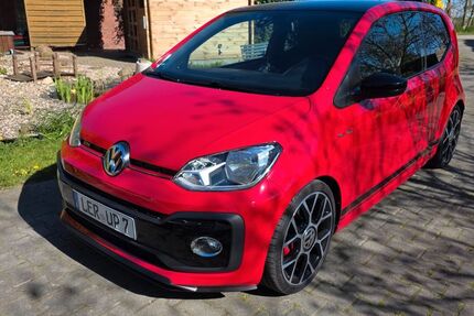 VW up! 110.865 km 13.990 &euro; Westoverledingen 26810
