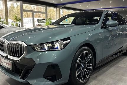 BMW i5 25.000 km 52.890 &euro; Gröbenzell 82194