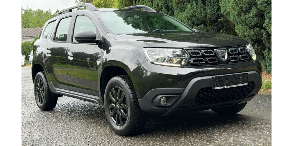 Dacia Duster 107.000 km 12.300 &euro; St. Gangloff 07629