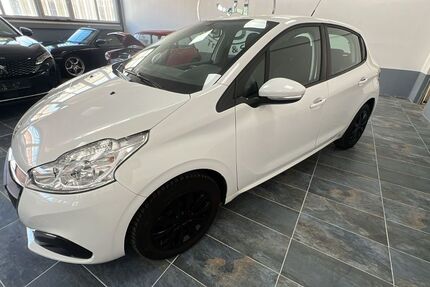 Peugeot 208 110.000 km 6.200 &euro; Neuss 41469