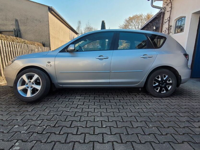 Mazda 3 116.000 km 2.975 € Schwenningen 89443