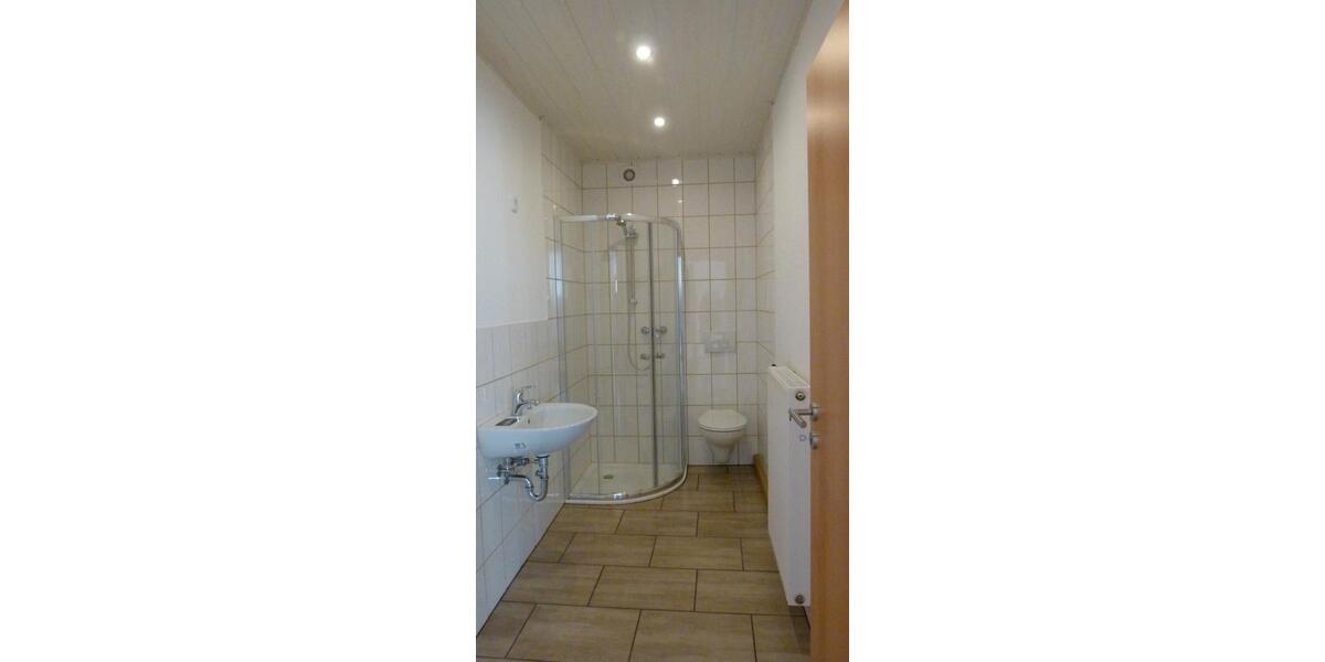 Erdgeschoßwohnung Gößnitz - 2 Zimmer, 50 m&sup2;, 250&euro; | Angebot:26407215