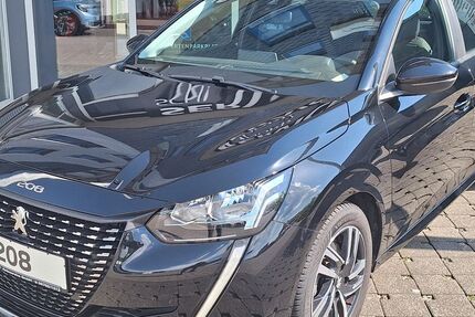 Peugeot 208 15.600 km 16.990 &euro; Kastellaun 56288