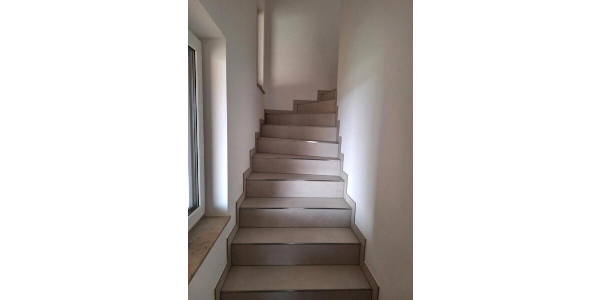 Doppelhaushälfte Gangkofen - 4 Zimmer, 133 m&sup2;, 1.300&euro; | Angebot:26672620