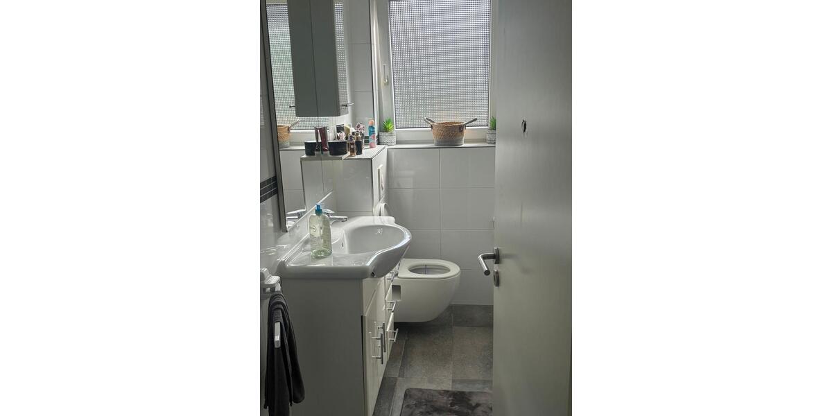 Erdgeschoßwohnung Hameln Kernstadt - 4 Zimmer, 83 m&sup2;, 150.000&euro; | Angebot:26709697