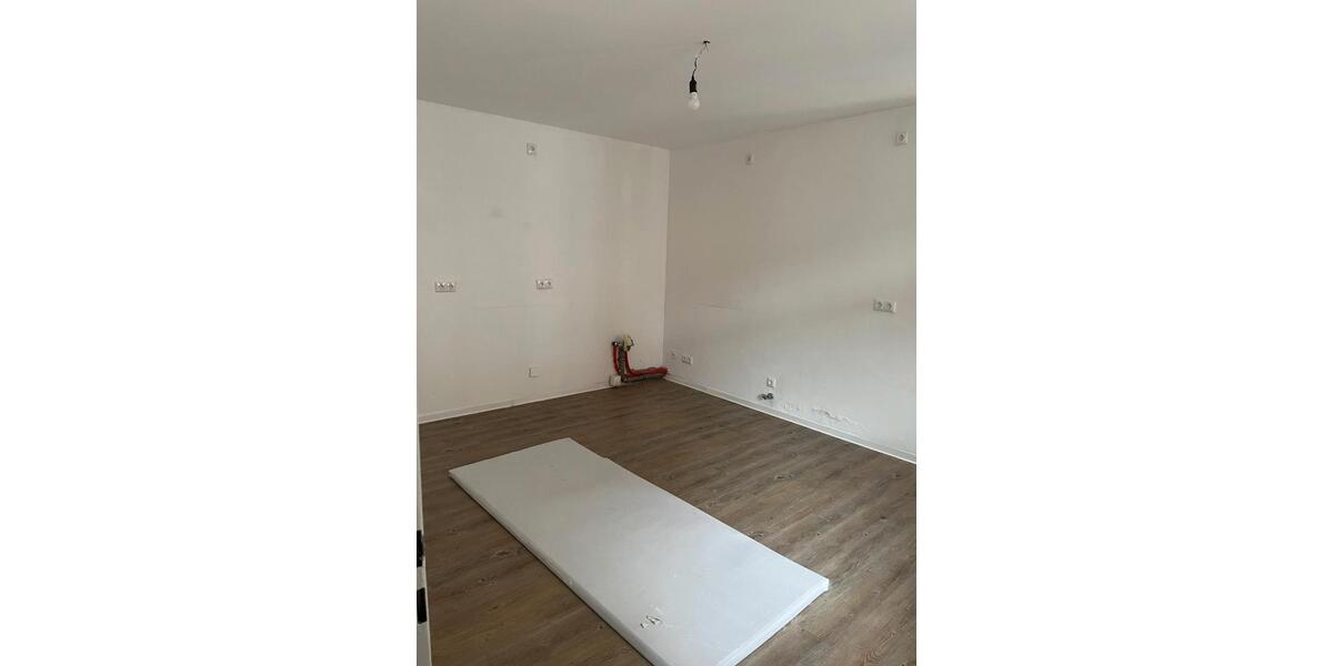 Etagenwohnung Rostock - 5 Zimmer, 157 m&sup2;, 1.700&euro; | Angebot:25959305