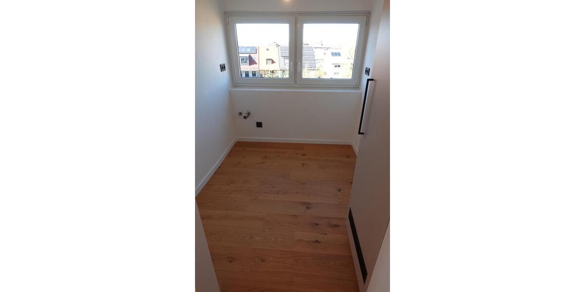 Dachgeschoßwohnung Gunzenhausen - 3 Zimmer, 50 m&sup2;, 182.000&euro; | Angebot:26716794