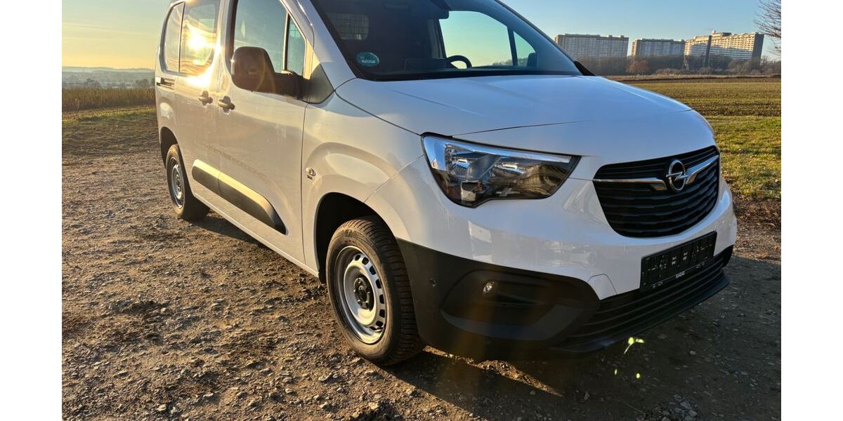 Opel Combo 78.589 km 11.900 &euro; Stuttgart 70599
