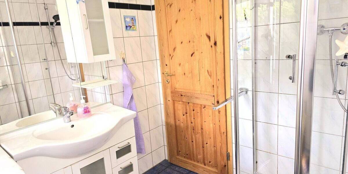 Einfamilienhaus Glowe - 8 Zimmer, 135 m&sup2;, 649.000&euro; | Angebot:26431394