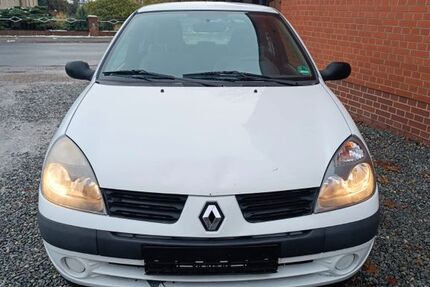 Renault Clio 153.000 km 990 &euro; Blender 27337