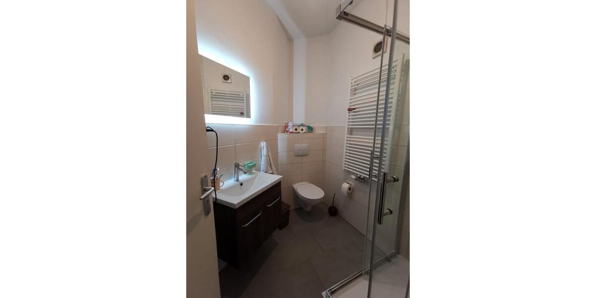 Erdgeschoßwohnung Cottbus - 1 Zimmer, 40 m&sup2;, 400&euro; | Angebot:26042171