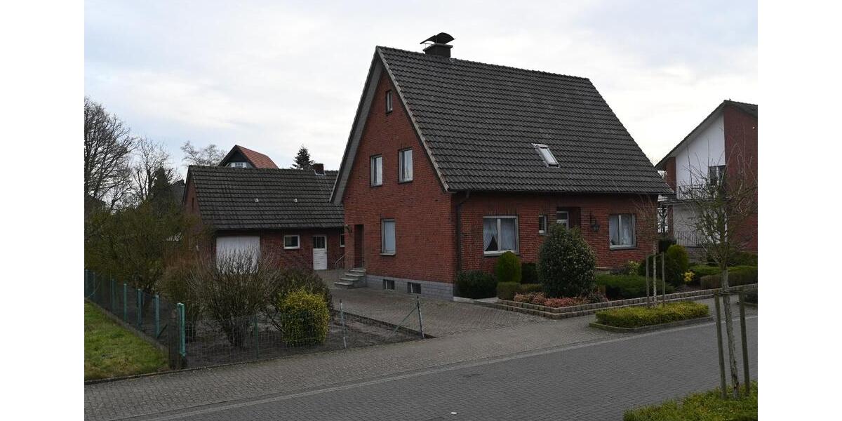 Einfamilienhaus Borken - 9 Zimmer, 158 m&sup2;, 310.000&euro; | Angebot:26689204