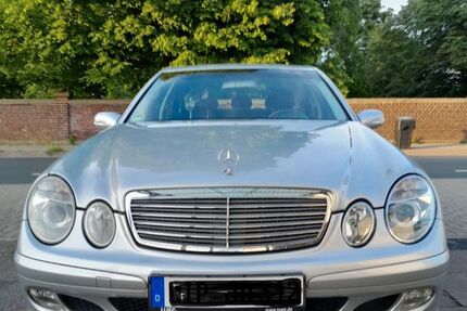 Mercedes-Benz E 240 215.000 km 3.200 &euro; Lage 32791