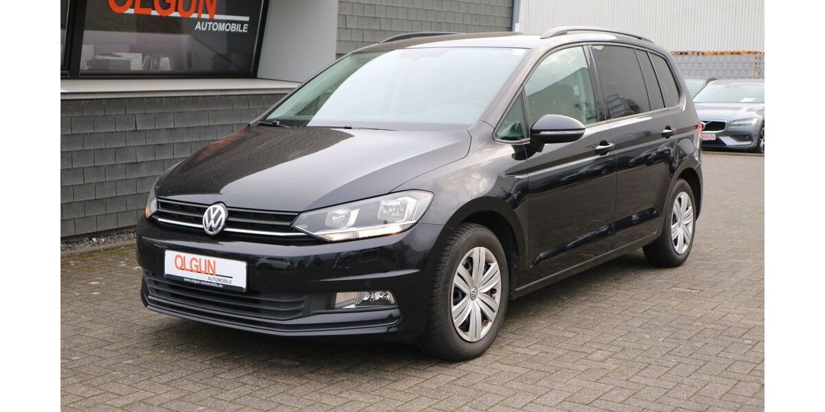 VW Touran 159.987 km 13.990 &euro; Neuss 41469