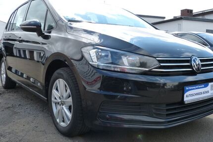 VW Touran 194.500 km 17.500 &euro; Bünde 32257