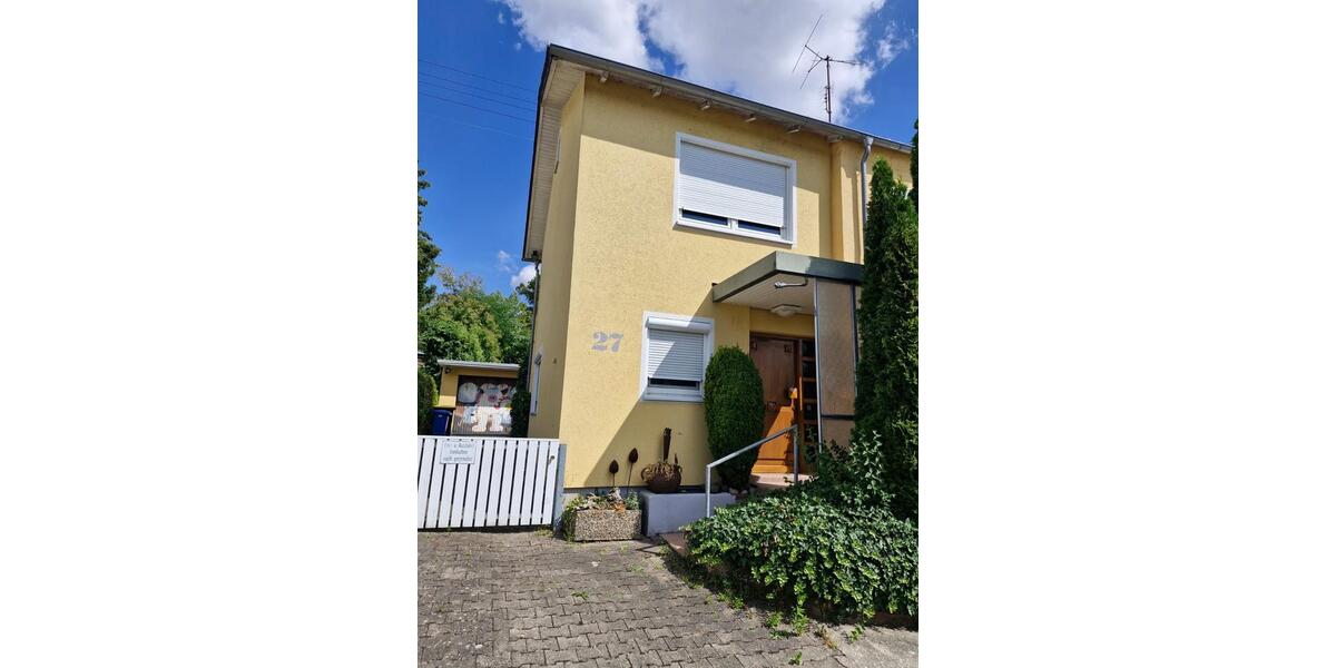 Reihenhaus Tauberbischofsheim - 5.5 Zimmer, 124 m&sup2;, 278.000&euro; | Angebot:27224410