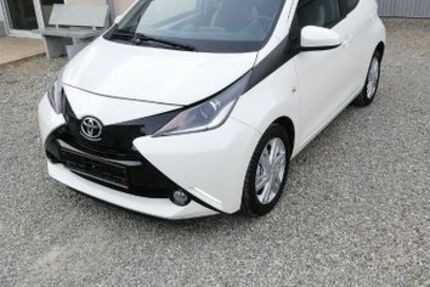 Toyota Aygo (X) 123.667 km 6.250 &euro; Pöttmes/Gundelsdorf 86554