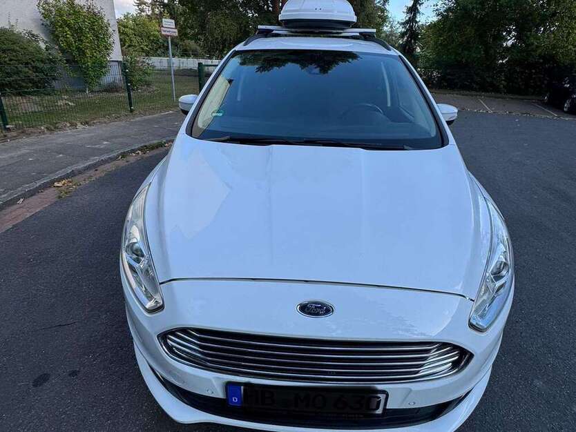 Ford Galaxy 222.700 km 10.700 € Bremen 28259