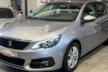 Peugeot 308 113.000 km 8.890 &euro; Erding 85435