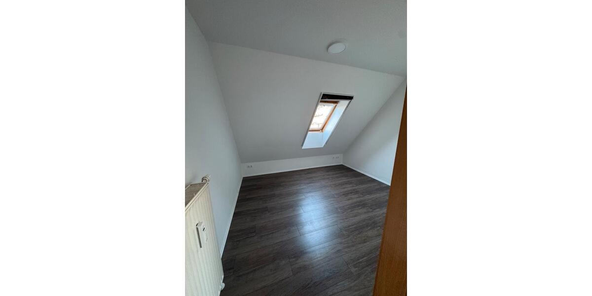 Dachgeschoßwohnung Warin - 2 Zimmer, 63 m&sup2;, 510&euro; | Angebot:26066726