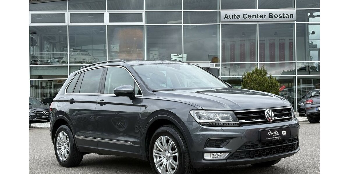 VW Tiguan 2.0 TDI 4Motion NAVI/PDC/SRA/SHZ/1.HAND 93.139 km 16.900 &euro; Villingen-Schwenningen 78054