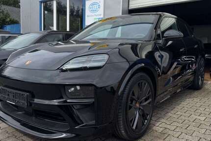 Porsche Macan 9.500 km 104.899 &euro; Bielefeld 33609