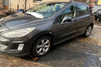 Peugeot 308 143.688 km 1.700 &euro; Amberg 92224