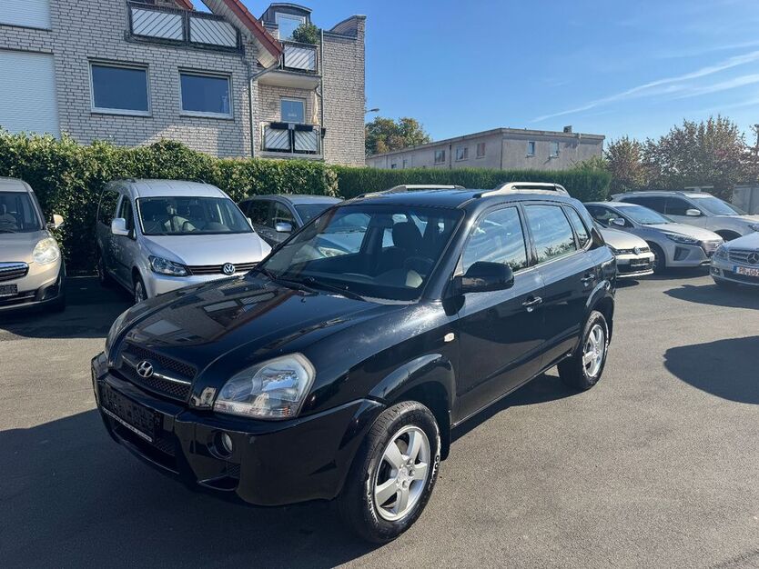Hyundai TUCSON 171.000 km 3.999 € Paderborn 33100