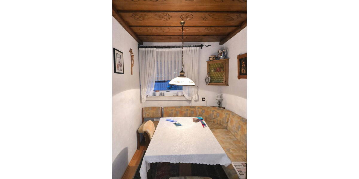 Reihenmittelhaus Villingen-Schwenningen Schwenningen - 7 Zimmer, 124 m&sup2;, 276.000&euro; | Angebot:26244059