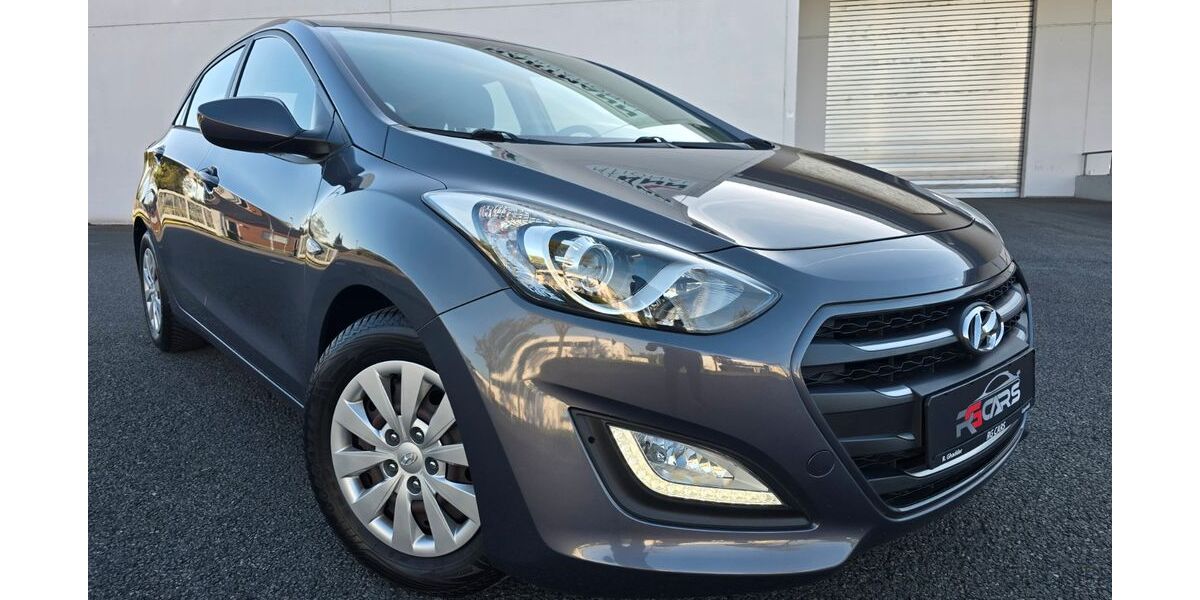 Hyundai i30 78.000 km 8.550 &euro; Lippstadt 59557