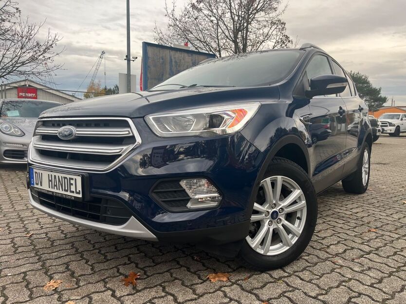Ford Kuga 83.000 km 11.999 € Forst 76694